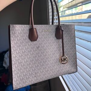 Michael Kors Tan White Shoulder Bag